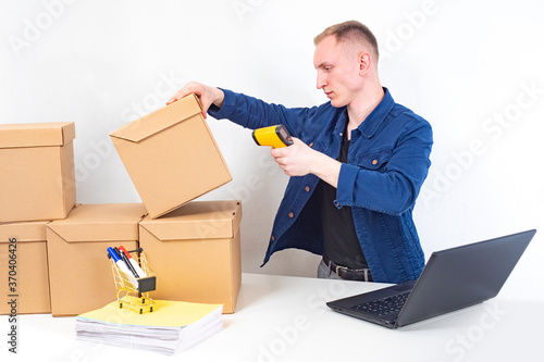 Online sale. A man with a b...