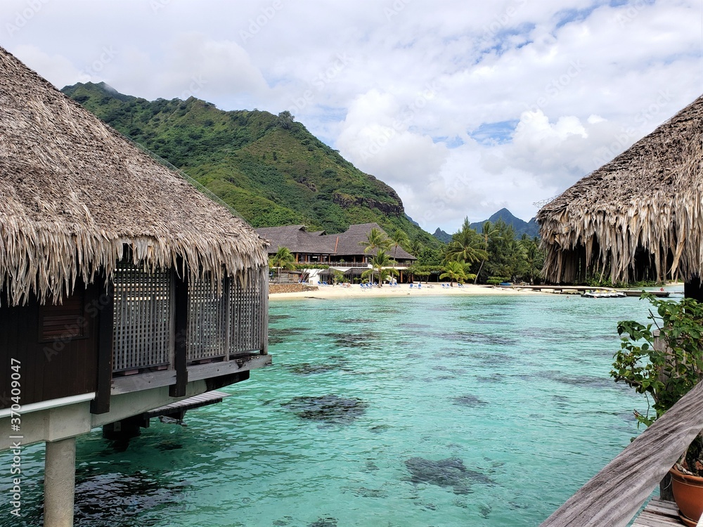 French Polynesian Bungalows French Polynesian Bungalows