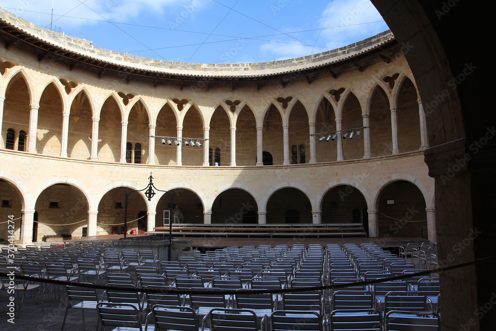 Fototapeta premium round suite. Outdoor stage with chairs for spectators.