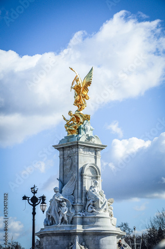 Canvas Print statue in London
