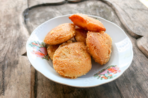 Wallpaper Mural Apem, Apam or Appam, is tradional snack or food from indonesia. Made from rice flour, eggs, coconut milk, sugar and tape and a little salt and then burned or steamed. Torontodigital.ca