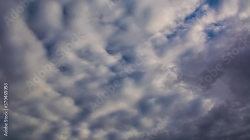 Light Puffy Cloud formation Time Lapse 4K