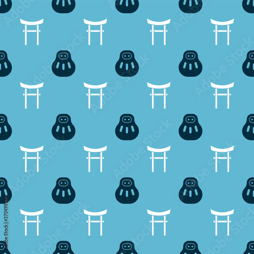 Set Maneki neko cat and Japan Gate on seamless pattern. Vector.