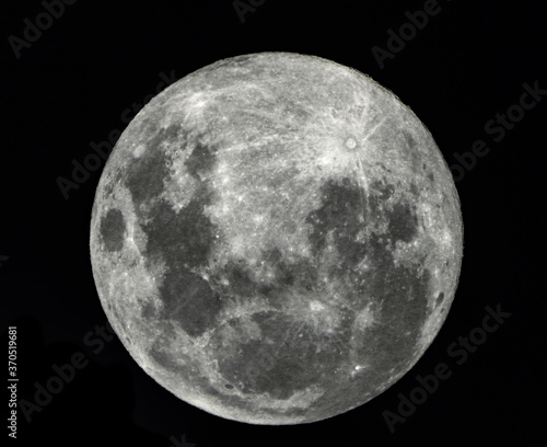 Fototapeta Naklejka Na Ścianę i Meble -  Full Moon