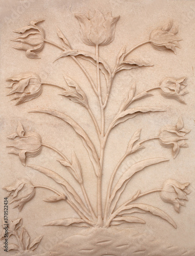 Fotografia Marble flowers bas-relief on Taj Mahal in Agra, Uttar Pradesh, India