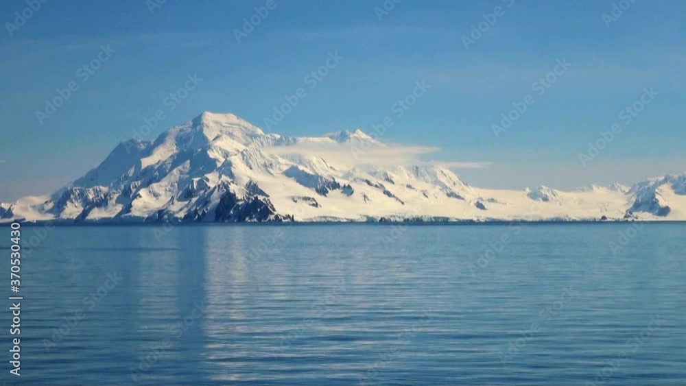 Cruising in Antarctica - Antarctic Peninsula - Palmer Archipelago - Neumayer Channel - Global warming - Fairytale landscape Cruising in Antarctica - Antarctic Peninsula - Palmer Archipelago - Neumayer Channel - Global warming - Fairytale landscape