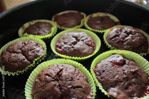 vegan dark chocolate rasberry muffins
