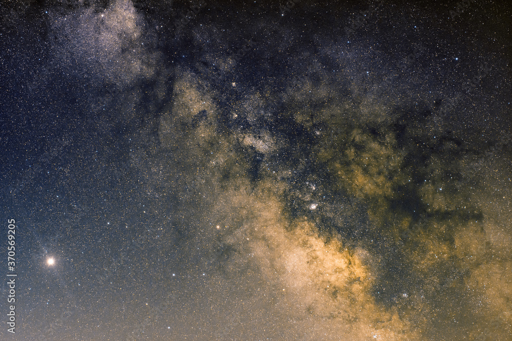 Central part of the Milky Way with Jupiter and Saturn on the left