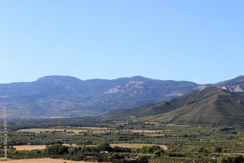 Obraz premium Natural landscape from the town of Bolea (Huesca, Spain)