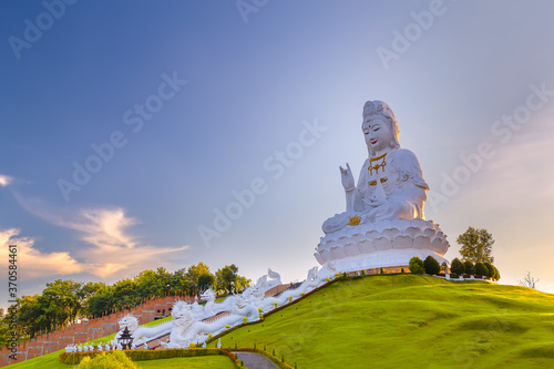 Fotografía Huay Pla Kang temple the pagoda in Chinese style , Chiangrai ,Thailand