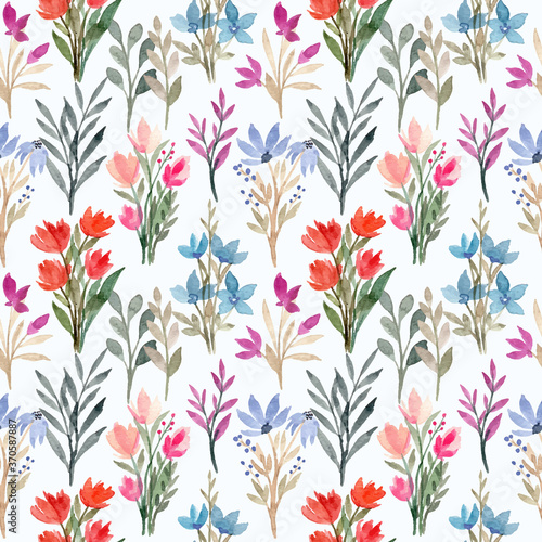  watercolor wild floral seamless pattern