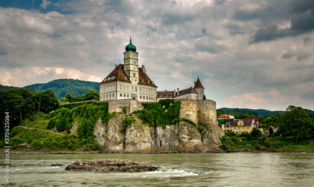 Schonbuhel-Aggsbach, Austria; Schloss Schonbuhel is a castle in the Lower Austrian town of Schonbuhel-Aggsbach, below Melk on the bank of the Danube. Schonbuhel-Aggsbach, Austria; Schloss Schonbuhel is a castle in the Lower Austrian town of Schonbuhel-Aggsbach, below Melk on the bank of the Danube.