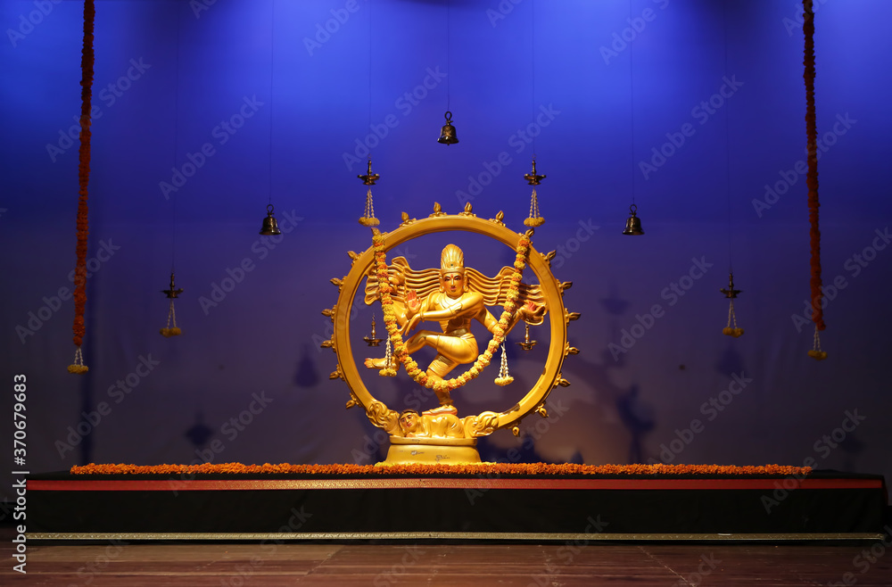 Hindu God Nataraj statue - Hindu Concept