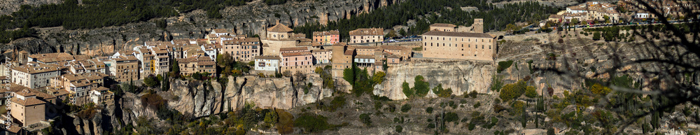 Cuenca, casas colgantes, vista aérea, panorámica.