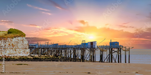Bild auf Leinwand Talmont-sur-Gironde