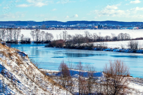 Fototapeta Naklejka Na Ścianę i Meble -  Winter landscape with little fish in sleepy weather