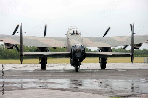 Avro Lancaster, bomber,  ww2, heavy bomber, Dresden 1000 bomber raid  photo