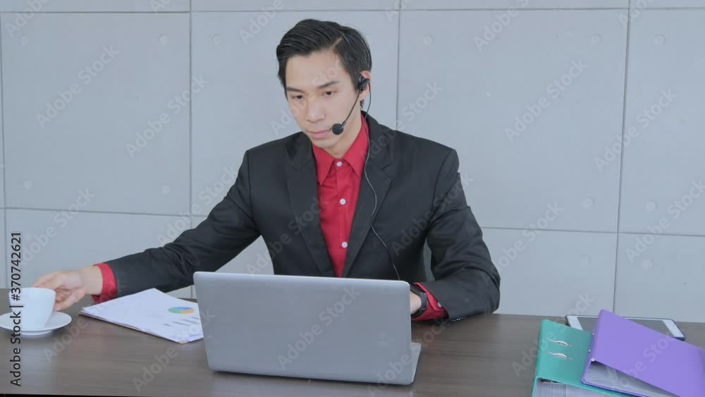 Business online meeting use video conferencing technology, online meetings in the office Business online meeting use video conferencing technology, online meetings in the office