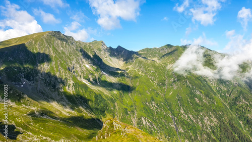 Dragus Ridge, Fagaras Mountains, Romania © Ghidu