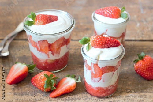 Erdbeer Tiramisu