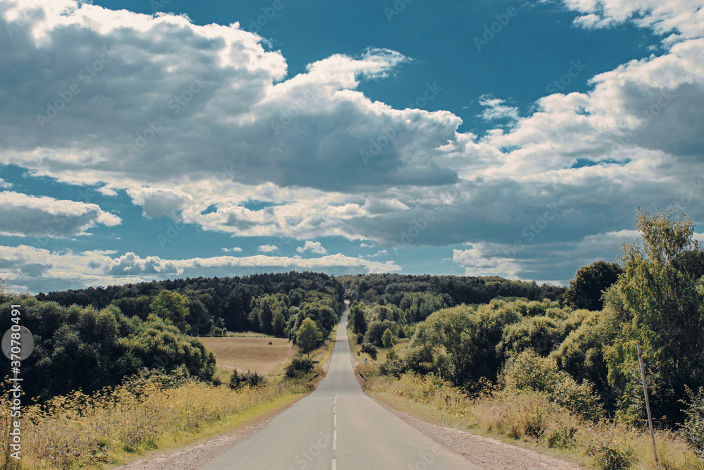 Fototapeta premium road to the mountains