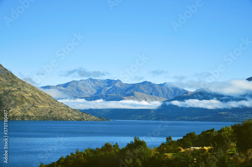 lake and mountains in South New Zealand