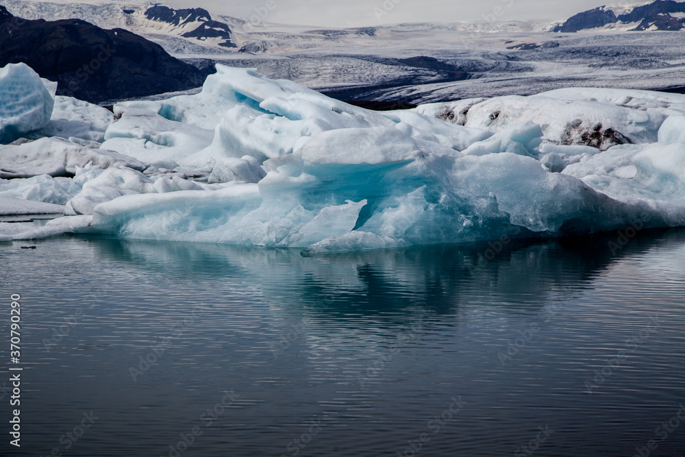 Jökulsárlón Glacier Lagoon on the South Coast of Iceland Jökulsárlón Glacier Lagoon on the South Coast of Iceland
