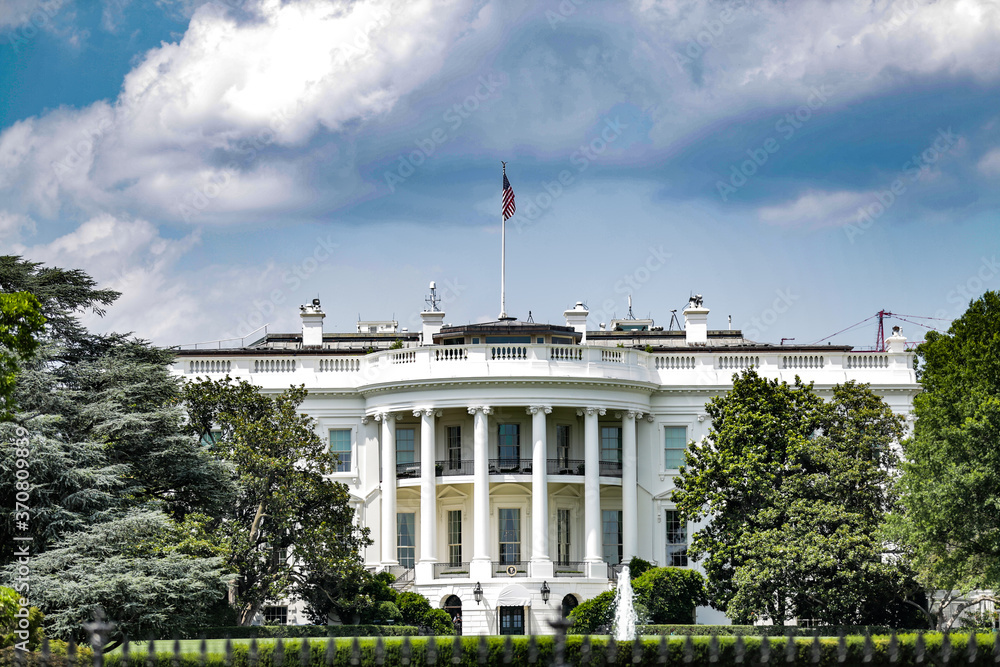 Fototapeta premium White House, 1600 Pennsylvania Ave