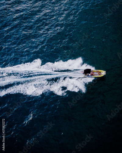 The Speedy Boat © lior