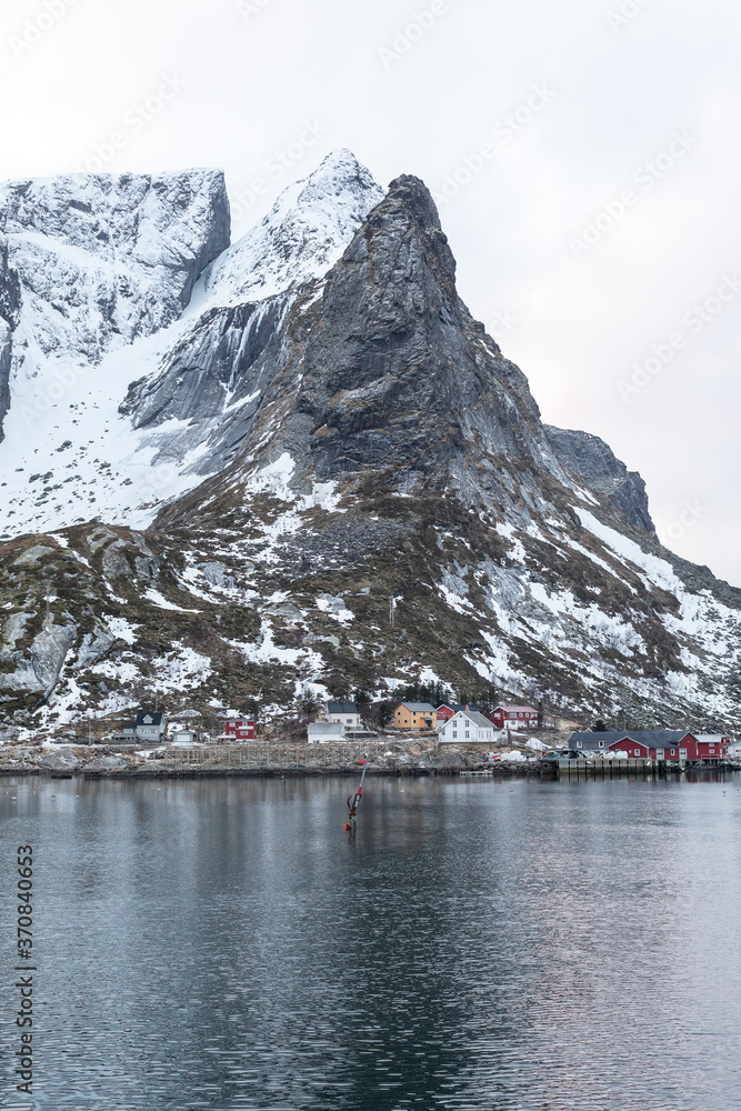 Obraz premium A cylindrical mountain in Norway . 
