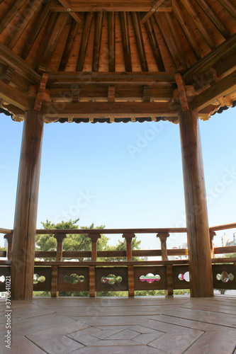 Fototapeta Naklejka Na Ścianę i Meble -  Korean Traditional Pavilion. 