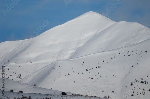 Snowy peak. Tendeñera Mountain Range. Viñamala National Reserve. Pyrenees. Huesca. Aragon. Spain. photo