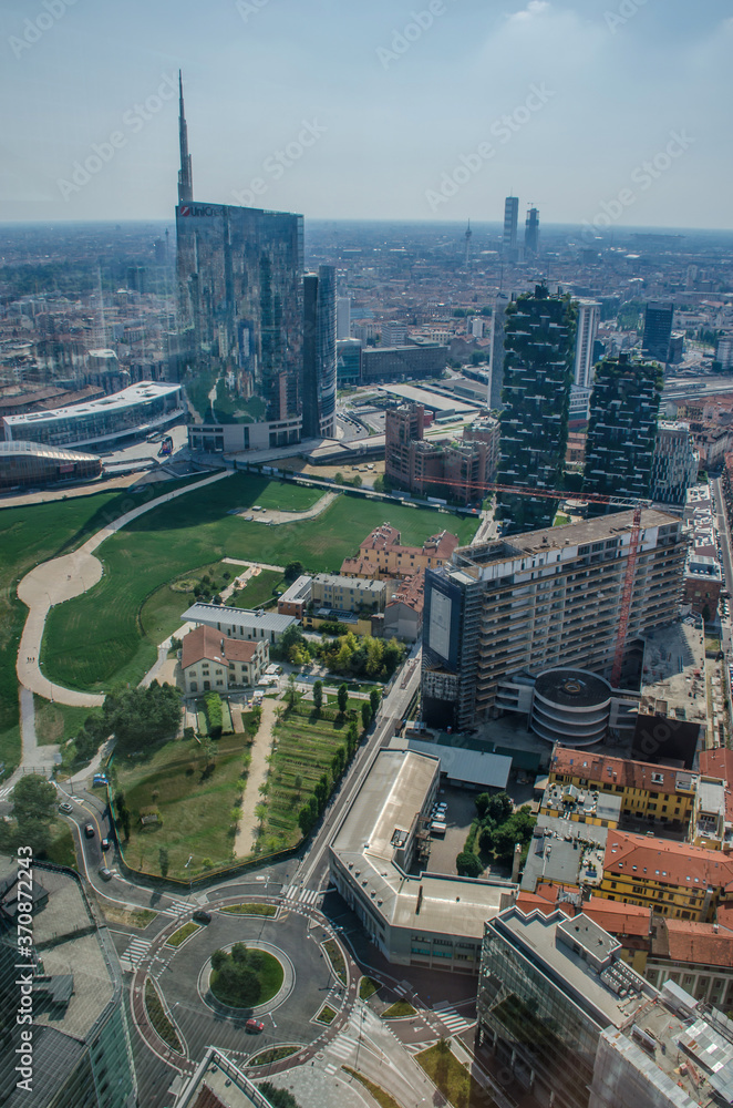 Obraz premium Milan skyline with aerial view of new skyscrapers of Porta Nuova business district