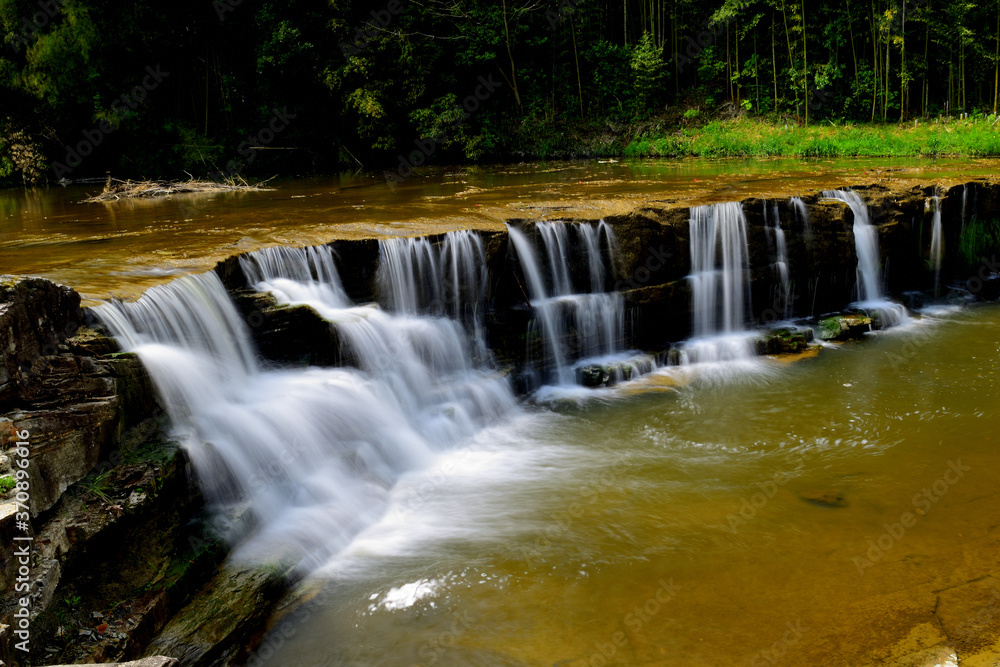 Obraz premium 黒滝 兵庫県三木市