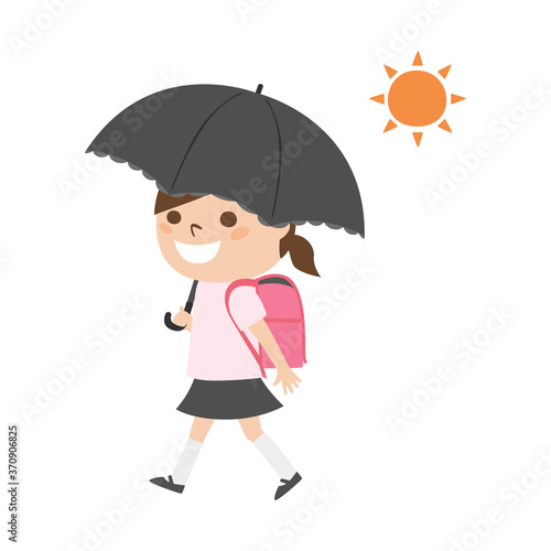 紫外線対策で傘をさして登校する小学生のイラスト。