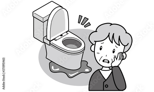 トイレの水が床に漏れて困っているおばあさん