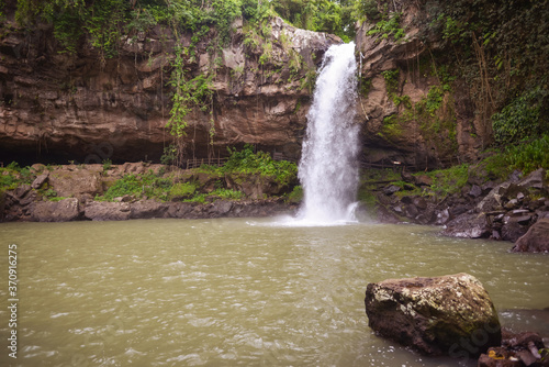 Wide angle landscape of Cascada Blanca and pool