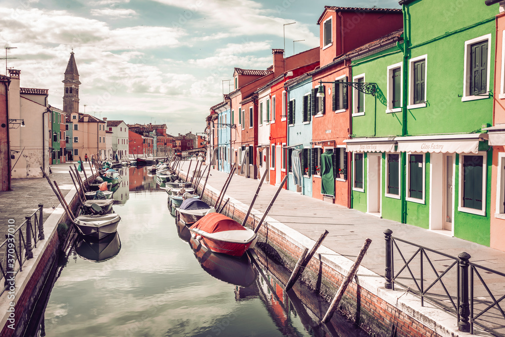Φωτογραφία colorful houses of burano island in venice
