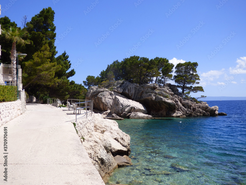 beach and rocks - Brela - Croatia
