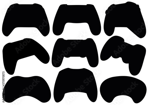 Gamepads and joysticks for the game in the set.