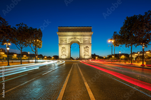Famous Arc de Triomphe at night © Frédéric Prochasson