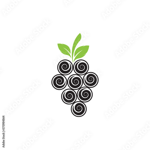 Grapes logo template vector icon illustration
