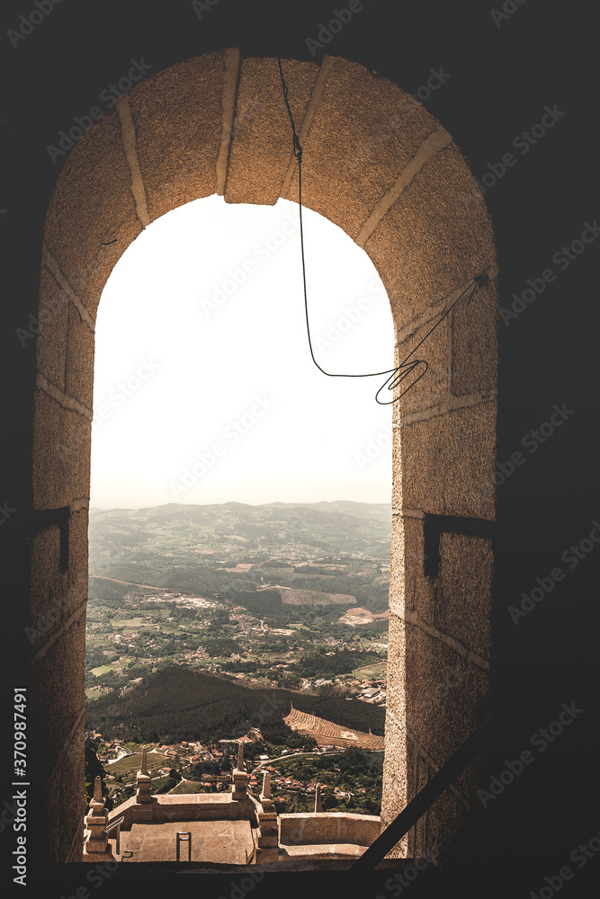 Fototapeta premium a vista atraves da janela