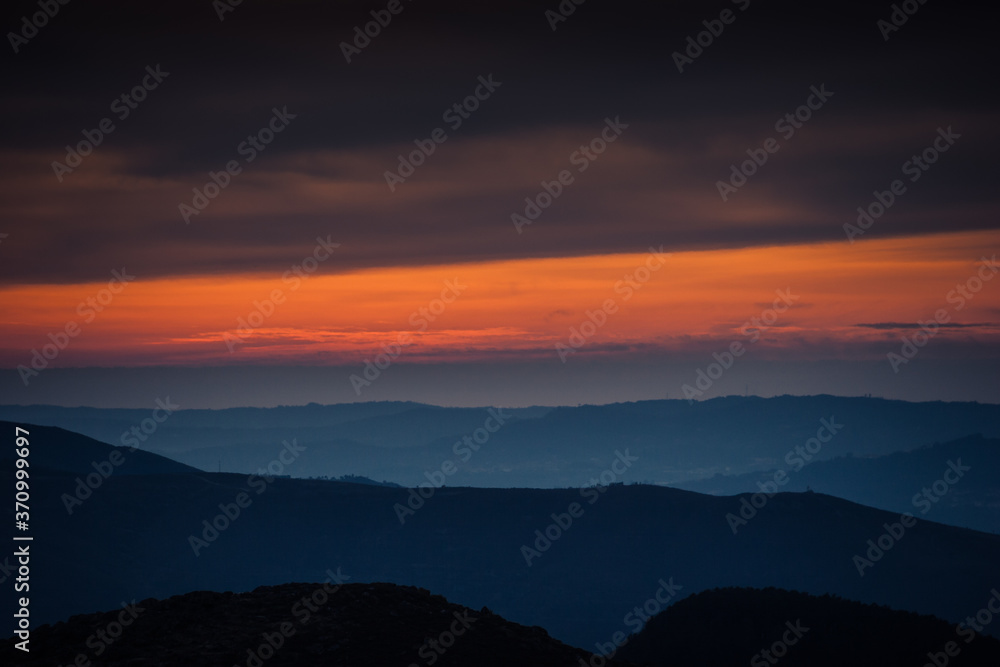 as cores da montanha as cores da montanha