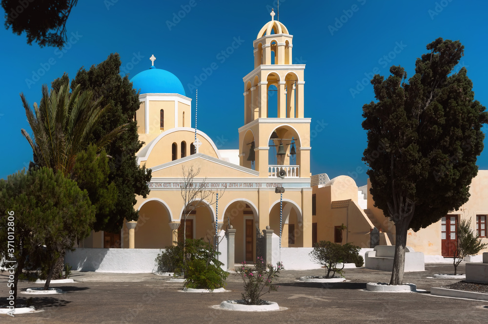 Ekklisia Agios Georgios (Church of St. George) of Oia, Santorini, Greece
