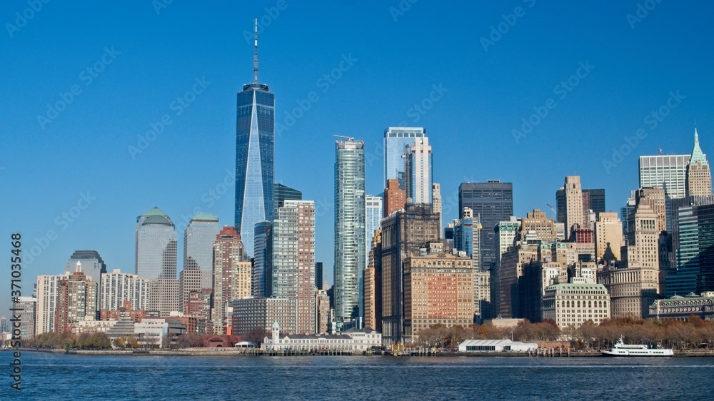 Obraz premium Lower Manhattan from Liberty Island