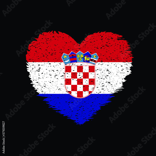 Croatia Heart Shape-Flag Grunge Distress Vintage Style