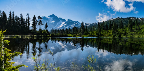 Mountain reflection © Marc Deaver