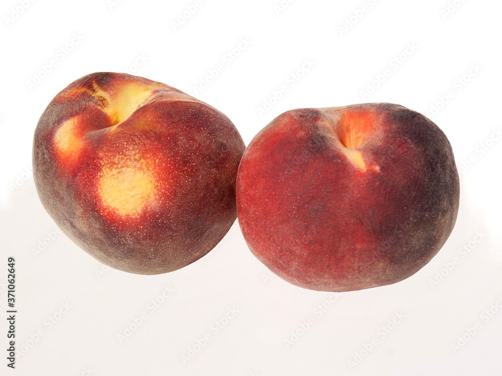Obraz premium delicious red and yellow peaches close up