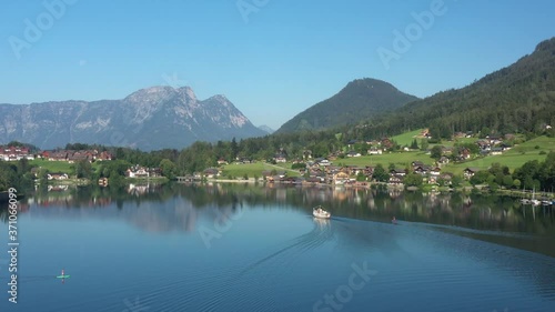 Lake Grundlsee, Ausseerland, Salzkammergut, Austria